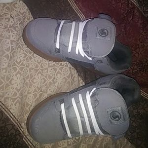 DVS skate shoes size 9.5 us